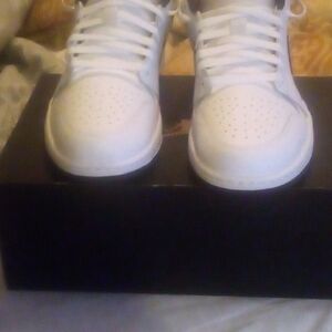 Jordan Air 1 Low White and Black